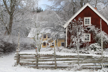 STF Stocklycke/Omberg vandrarhem i vinterskrud. Foto: Bernd Beckmann