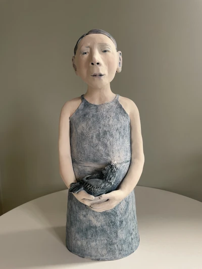 Galleri Vita Rum: Jenny Söderlund - Berättelser i färg och lera, Måleri & skulptur (8/3-12/4)